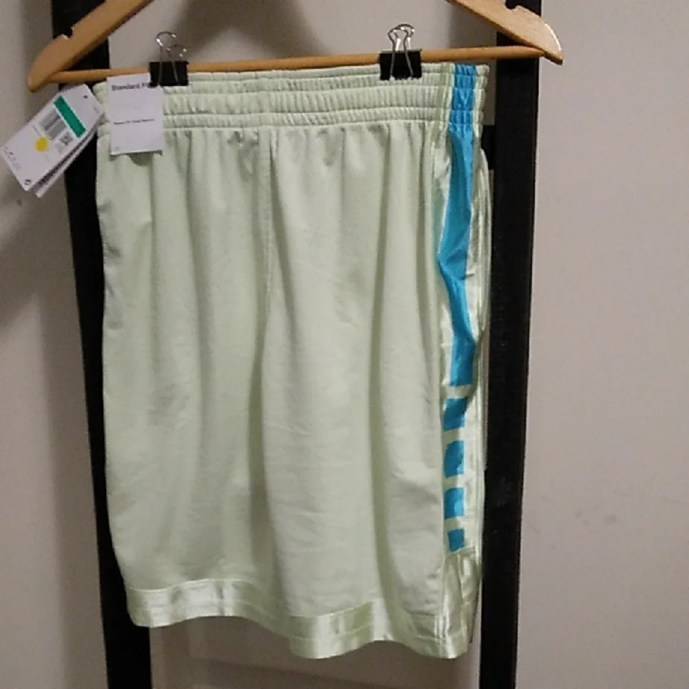 Nike light green